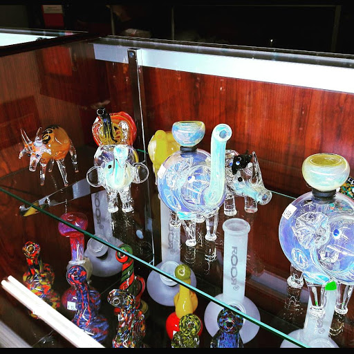 Tobacco Shop «N A Smoke Shop», reviews and photos, 2343 N Sierra Way, San Bernardino, CA 92405, USA