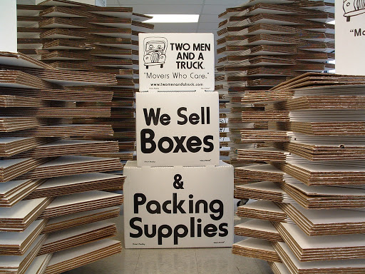 Moving and Storage Service «Two Men and a Truck», reviews and photos, 1824 N 1st St, Garland, TX 75040, USA