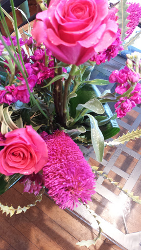 Florist «Paragon Flowers West», reviews and photos, 323 Walnut St, St Charles, IL 60174, USA