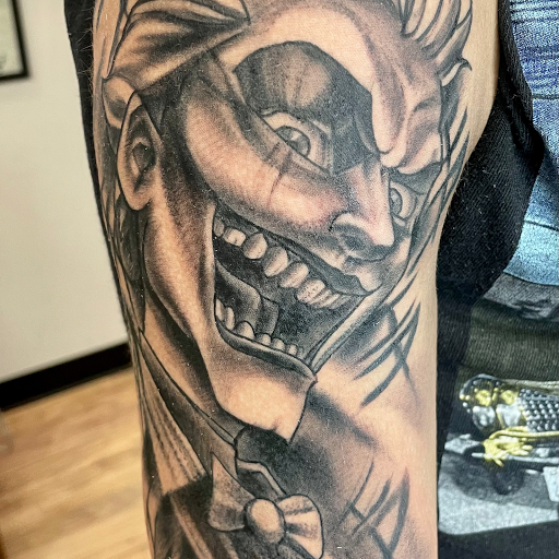 Tattoo and Piercing Shop «Lunchbox Tattoo & Body Piercing», reviews and photos, 3604 N Chapel Hill Rd, Johnsburg, IL 60050, USA