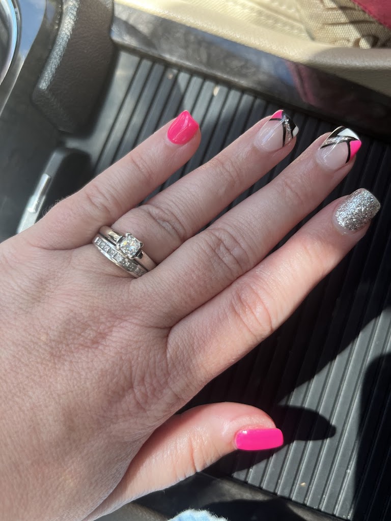 Simply Nail Spa 23061