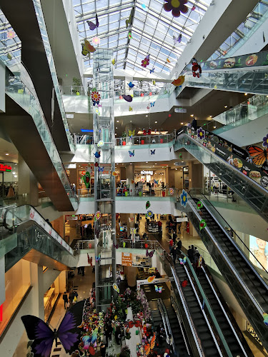 Opinii despre Uvertura Mall în <nil> - Centru Comercial