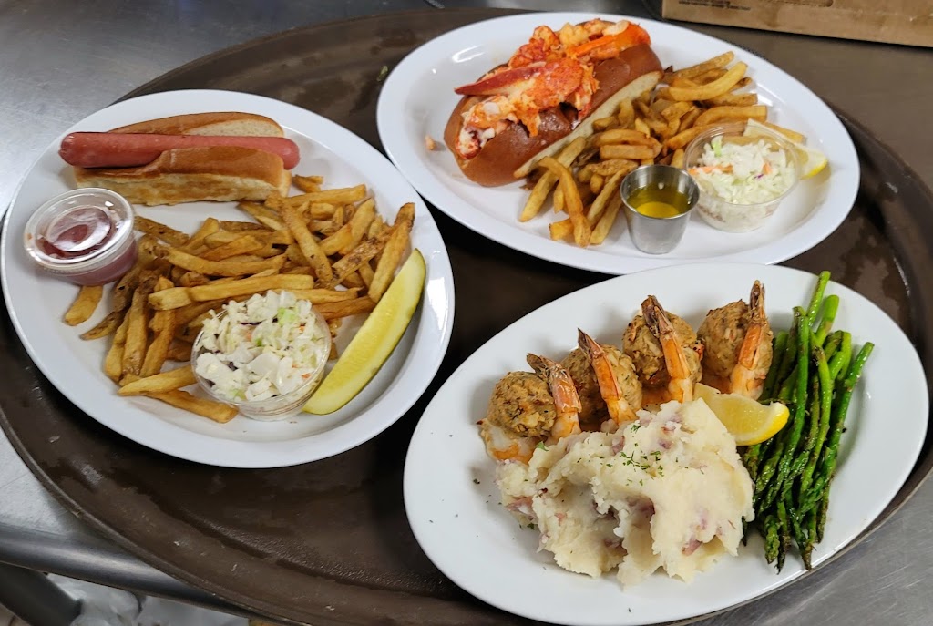 Little Rhody Lobster & Seafood Restaurant 02804