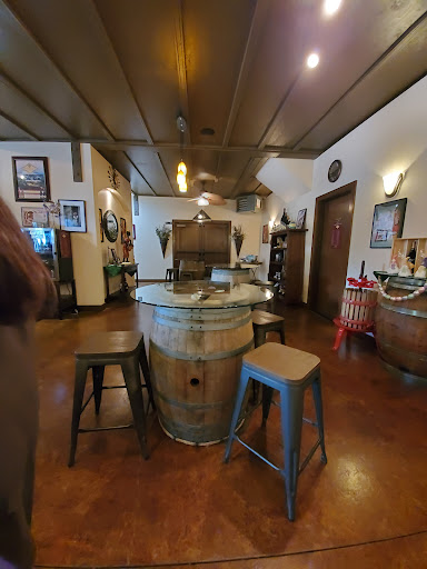 Vineyard «Cubanisimo Vineyards», reviews and photos, 1754 Best Rd NW, Salem, OR 97304, USA