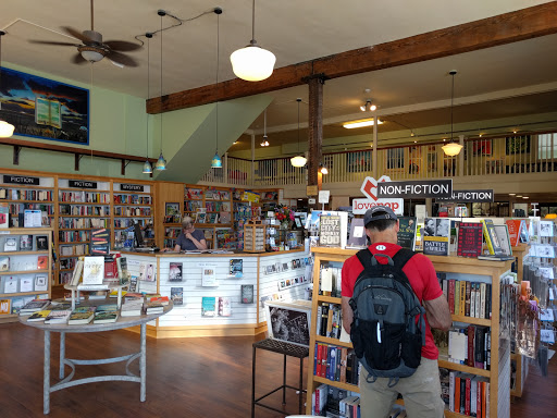 Book Store «Beach Books», reviews and photos, 616 Broadway St, Seaside, OR 97138, USA