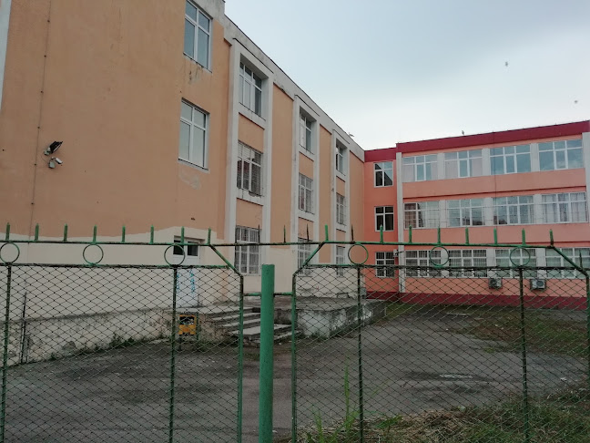 Opinii despre Liceul Teoretic „George Călinescu” Constanța în Constanța - Școală