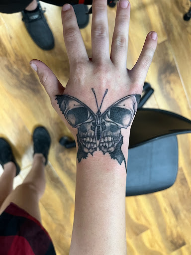 Tattoo Shop «Body Language Tattoo & Piercing Studio», reviews and photos, 3802 Cove View Blvd z, Galveston, TX 77554, USA