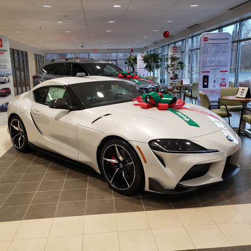 Car Dealer «Vanderstyne Toyota», reviews and photos, 4374 W Ridge Rd, Rochester, NY 14626, USA