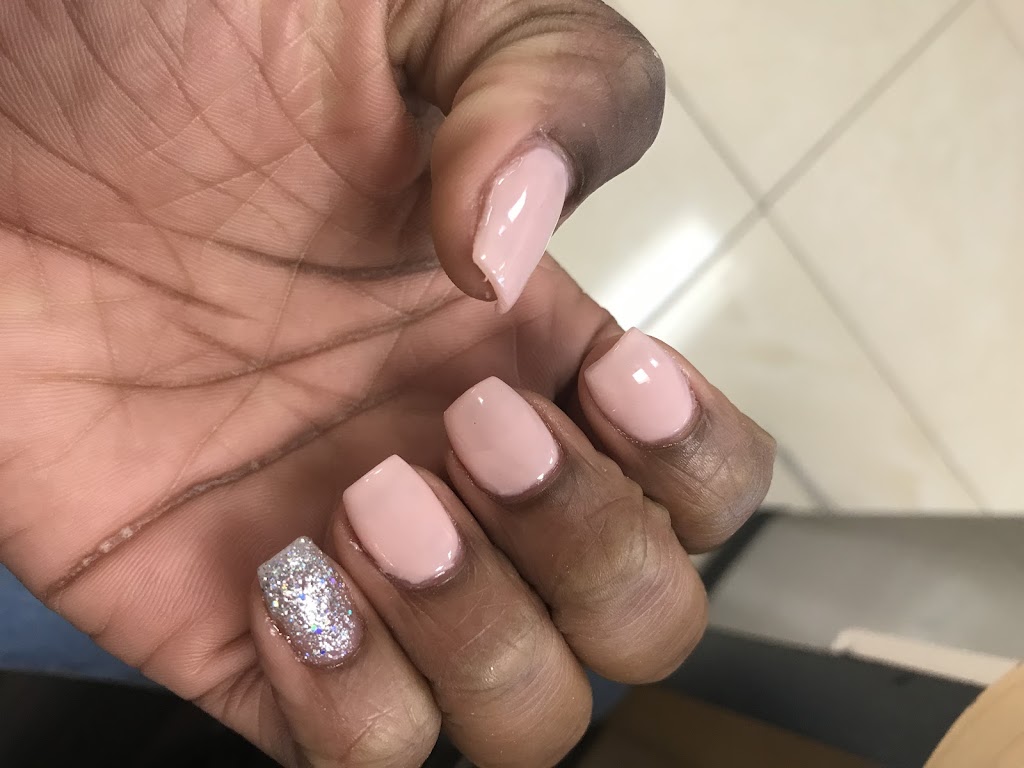 G T Nails 30126