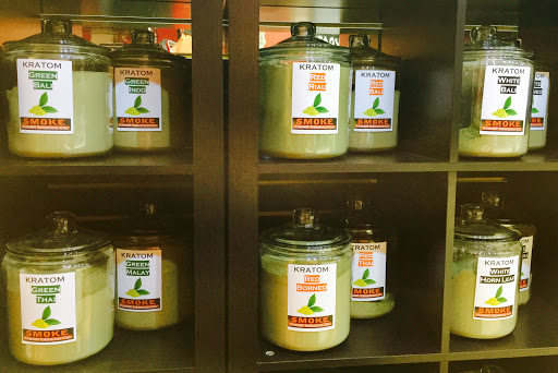 Vaporizer Store «Everett Tobacco Company», reviews and photos, 607 SE Everett Mall Way e, Everett, WA 98208, USA