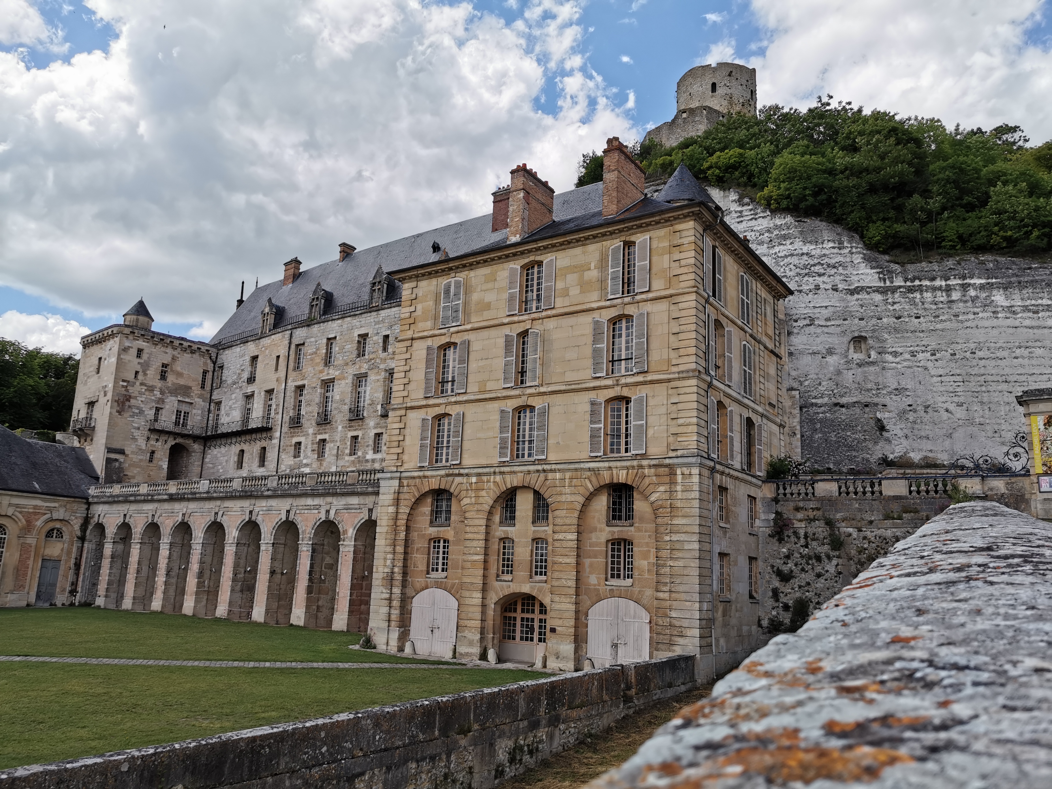 Photo n° 23 de l'avis de Eric.o fait le 17/06/2019 à 19:24