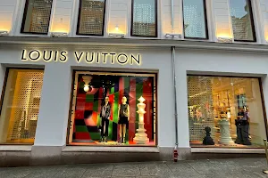 LOUIS VUITTON Oslo Store image