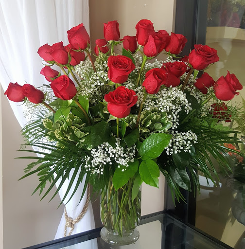 Florist «Naperville Florist», reviews and photos, 2852 Ogden Ave #160, Naperville, IL 60540, USA