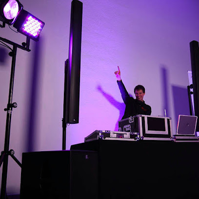Huss - music in motion | DJ & Mobile Disco Freudenstadt