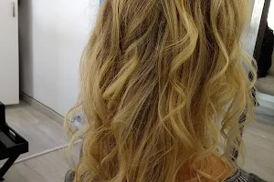 Glow & Bubbly Hair & Beauty image