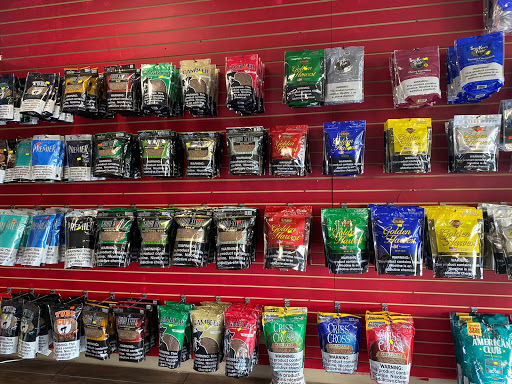Tobacco Shop «J & J Tobacco», reviews and photos, 3273 Berlin Turnpike, Newington, CT 06111, USA