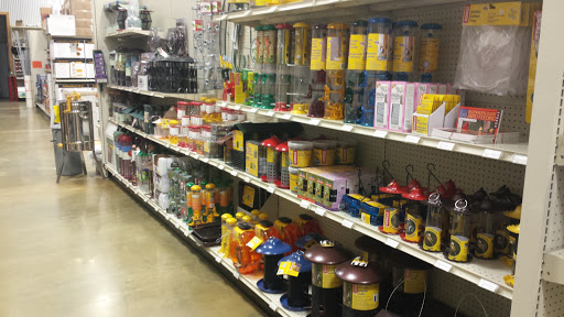 Farm Equipment Supplier «Tarwater Farm & Home Supply», reviews and photos, 4107 NW Topeka Blvd, Topeka, KS 66617, USA