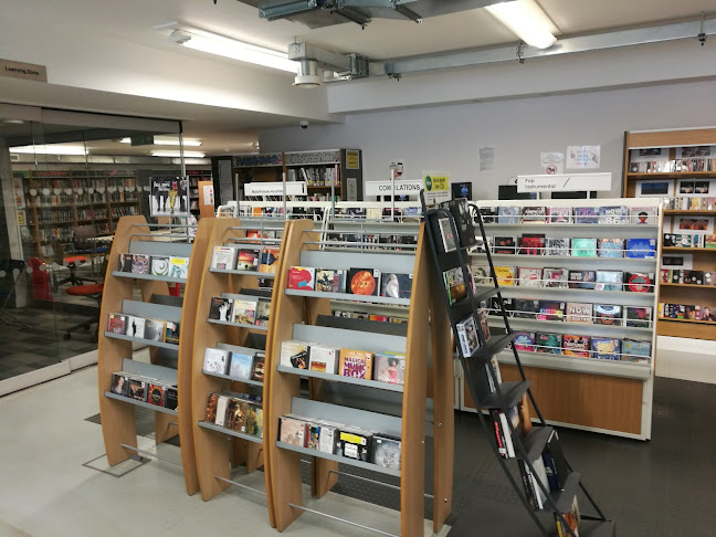 Reviews of Artizan Street Library & Community Centre in London - Shop