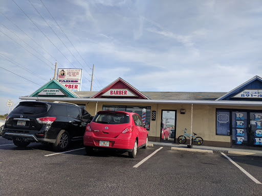 Barber Shop «Tampa Shave Co Barber Shop», reviews and photos, 103 Fairfield St, Oldsmar, FL 34677, USA