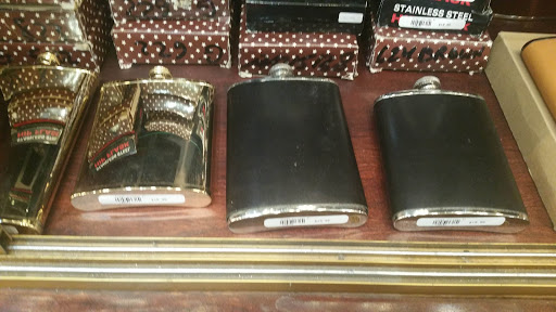 Tobacco Shop «Tinder Box», reviews and photos, 4400 Sharon Rd # 226, Charlotte, NC 28211, USA