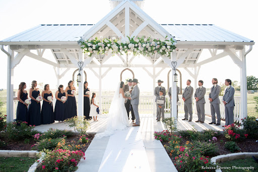 Wedding Venue Willow Creek Wedding And Events Venue Llc Reviews And Photos 415 S