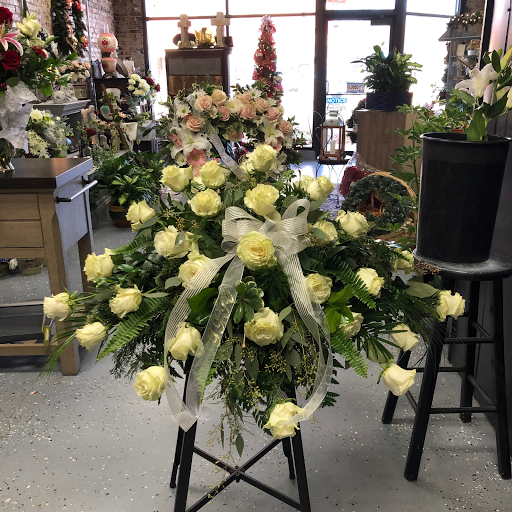 Florist «The Rosebud Flowers», reviews and photos, 501 Main St, Beech Grove, IN 46107, USA