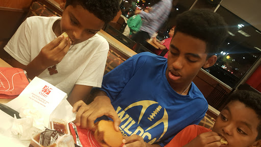 Fast Food Restaurant «Chick-fil-A», reviews and photos, 401 S Mt Juliet Rd #105, Mt Juliet, TN 37122, USA