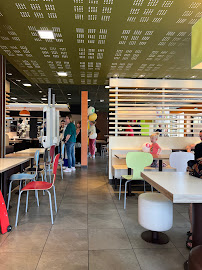 Atmosphère du Restauration rapide McDonald's à Bretteville-sur-Odon - n°19