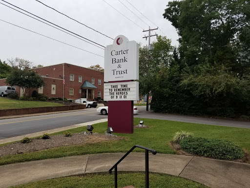 Carter Bank & Trust in Chatham, Virginia