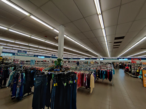 Thrift Store «Lake Hallie Goodwill Retail Store & Training Center», reviews and photos, 2759 S Prairie View Rd, Chippewa Falls, WI 54729, USA