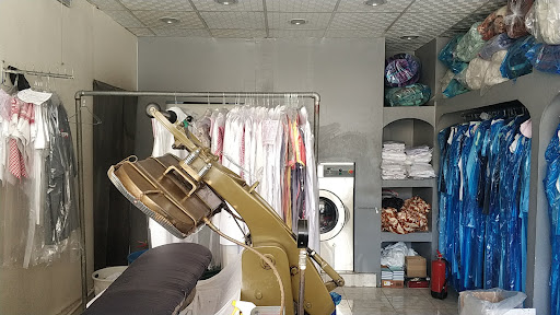 مغسلة قطرات لغسيل الملابس