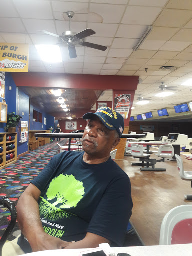 Bowling Alley «Break Point Alley», reviews and photos, 1950 Classique Ln, Tavares, FL 32778, USA