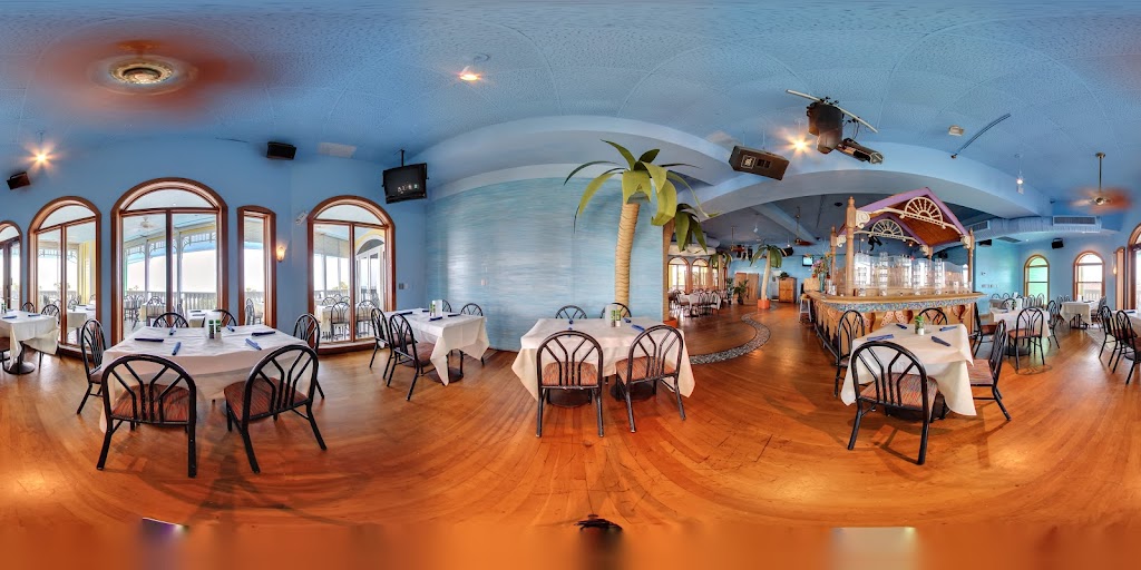 Hurricane Seafood Restaurant 33706