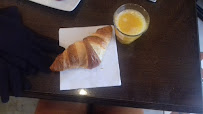 Croissant du Restaurant français Café Brasserie Ragueneau à Paris - n°8