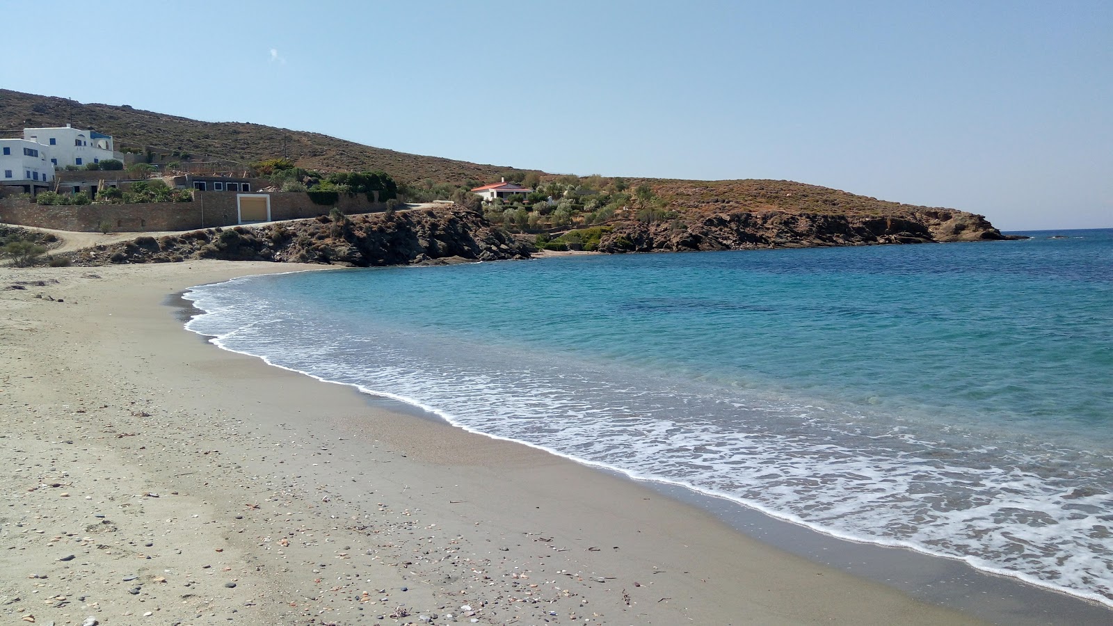 Φωτογραφία του Paralia Pisolimnionas ubicado en área natural