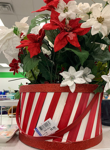 Thrift Store «Goodwill Store, Outlet Center & Donation Center», reviews and photos, 571 Hepburn Rd, Avondale, PA 19311, USA