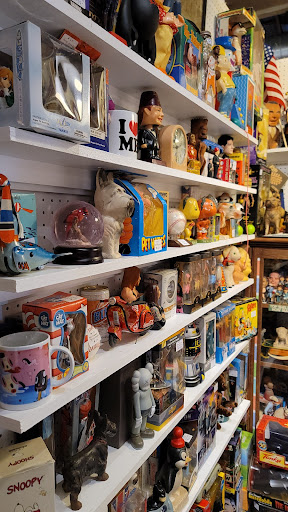 Shopping Mall «West End Garage, Cape May», reviews and photos, 484 W Perry St, Cape May, NJ 08204, USA