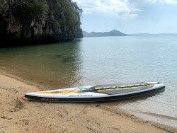 Blue's Hong Beach'in fotoğrafı biraz temiz temizlik seviyesi ile