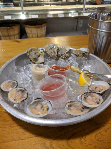 Oyster Bar Restaurant «Triton Craft Beer and Oyster Bar», reviews and photos, 308 Centre St, Beach Haven, NJ 08008, USA