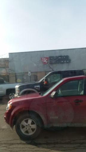 Home Improvement Store «Tractor Supply Co.», reviews and photos, 2070 S Cedar St, Imlay City, MI 48444, USA