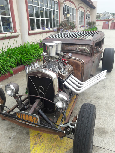 Pep Boys image
