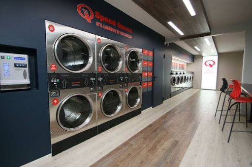 Speed ​​Queen launderette Amador de Los Rios