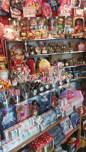 Gift Shop «V Gift Shop», reviews and photos, 461 6th Ave, New York, NY 10011, USA