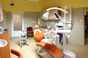 Mühl Dentistry - Dental and Oral Surgery Private Clinic image