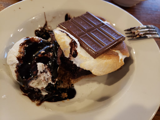 American Restaurant «Cracker Barrel Old Country Store», reviews and photos, 6699 S Semoran Blvd, Orlando, FL 32822, USA