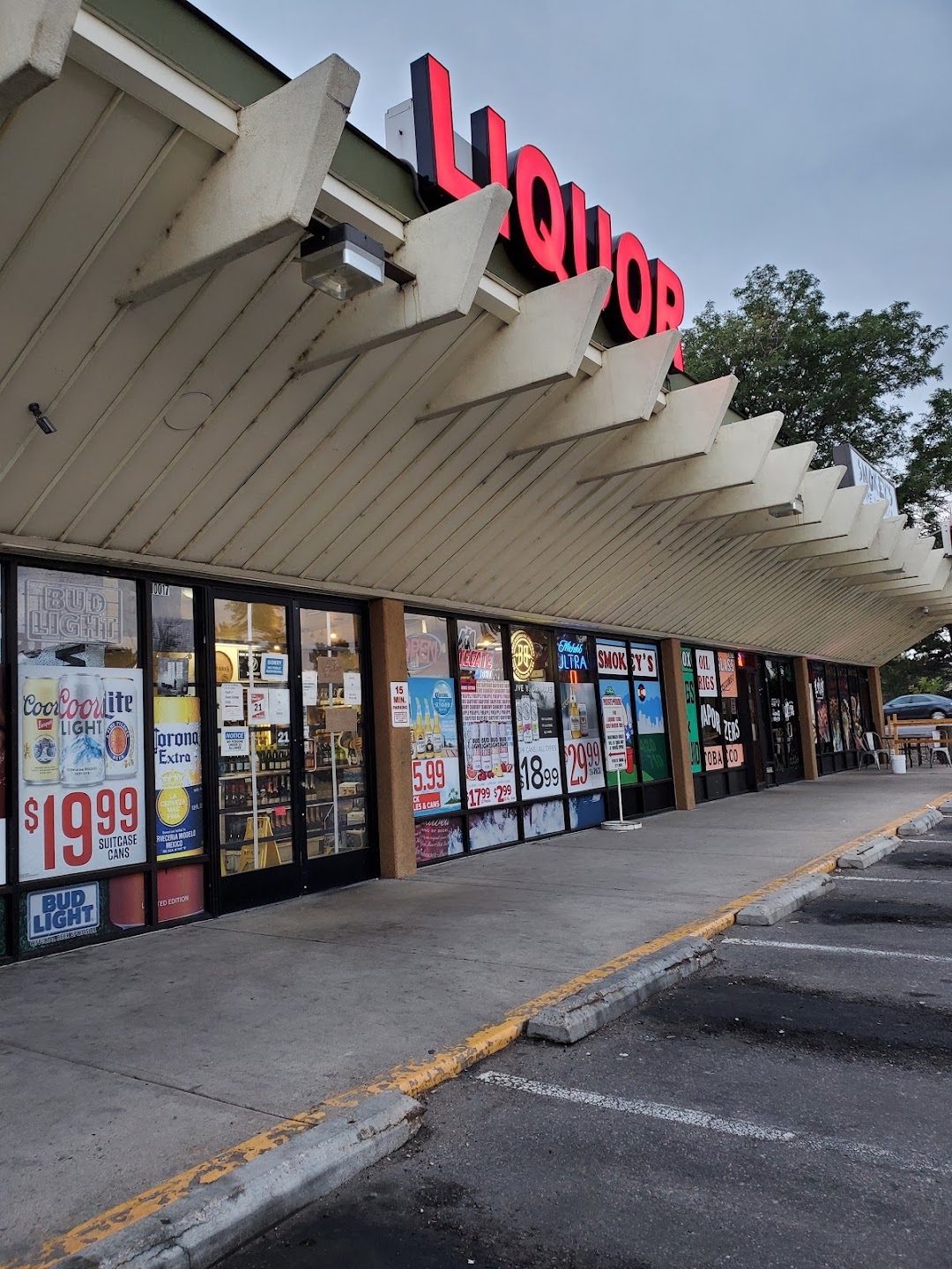 Hampden Plaza Liquors