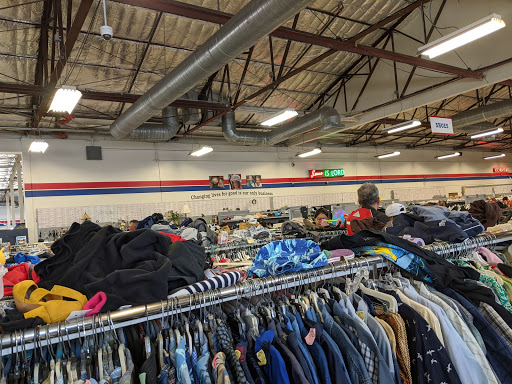 Thrift Store «Super Thrift Store», reviews and photos, 815 N Oxnard Blvd, Oxnard, CA 93030, USA
