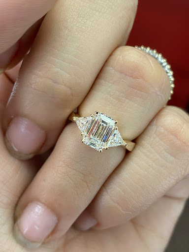 Jewelry Store «Inter-Continental Jewelers», reviews and photos, 6222 Richmond Ave #570, Houston, TX 77057, USA