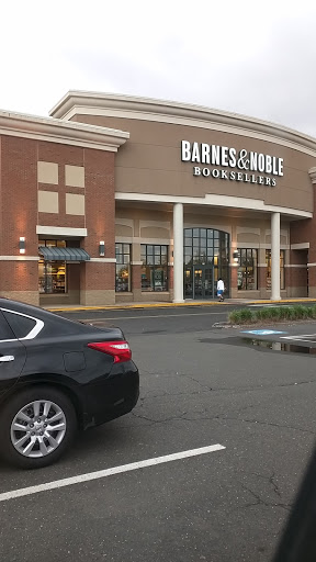 Book Store «Barnes & Noble», reviews and photos, 270 Buckland Hills Dr #1024, Manchester, CT 06040, USA