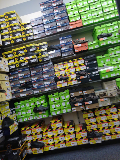 Shoe Store «Rack Room Shoes», reviews and photos, 3017 Market Center Drive, Morrisville, NC 27560, USA